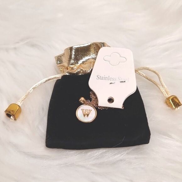 SHELL INITIAL PENDANT NECKLACE stainless steel gold plated U V or W - Picture 6 of 12